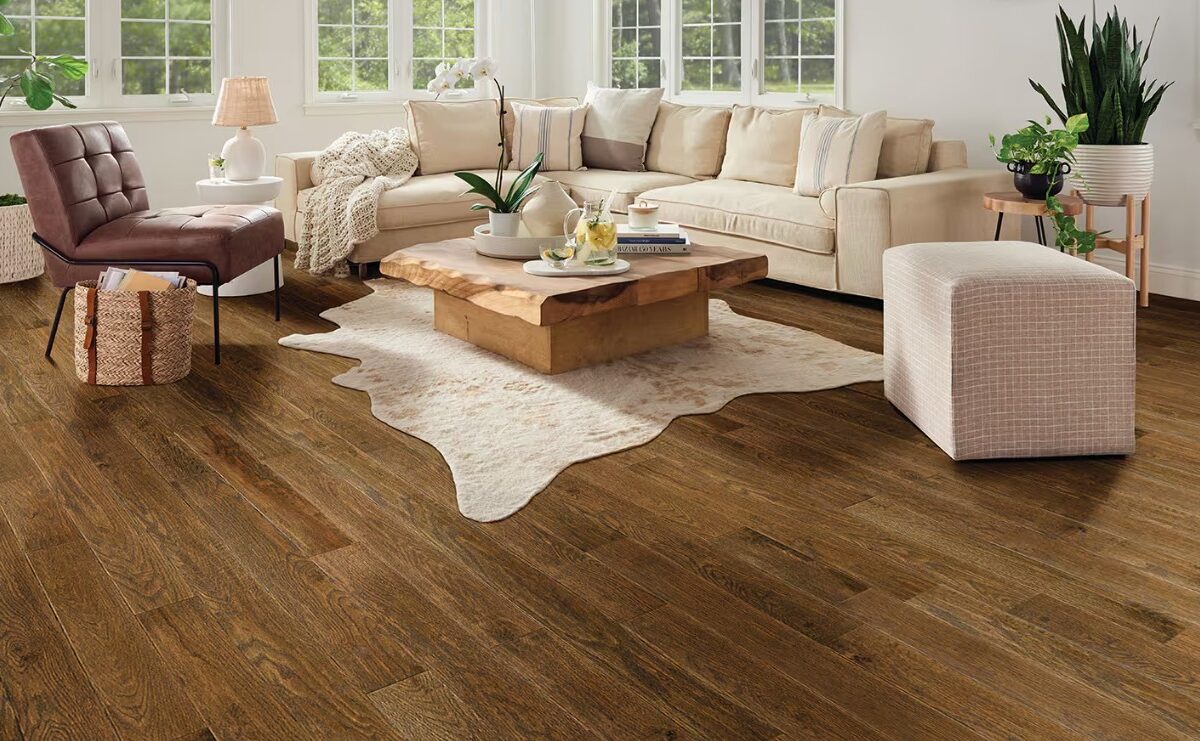 Modern Toronto living room with laminate flooring in oak finish