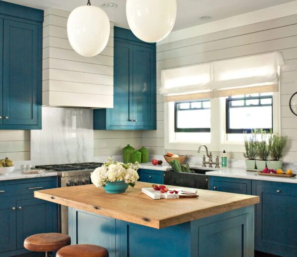 Modern kitchen cabinet doors in Toronto