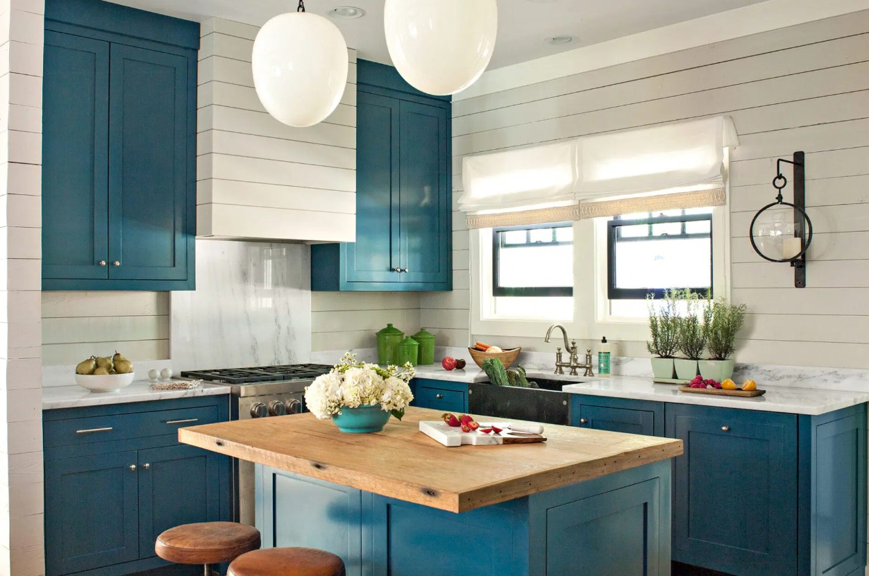 Modern kitchen cabinet doors in Toronto